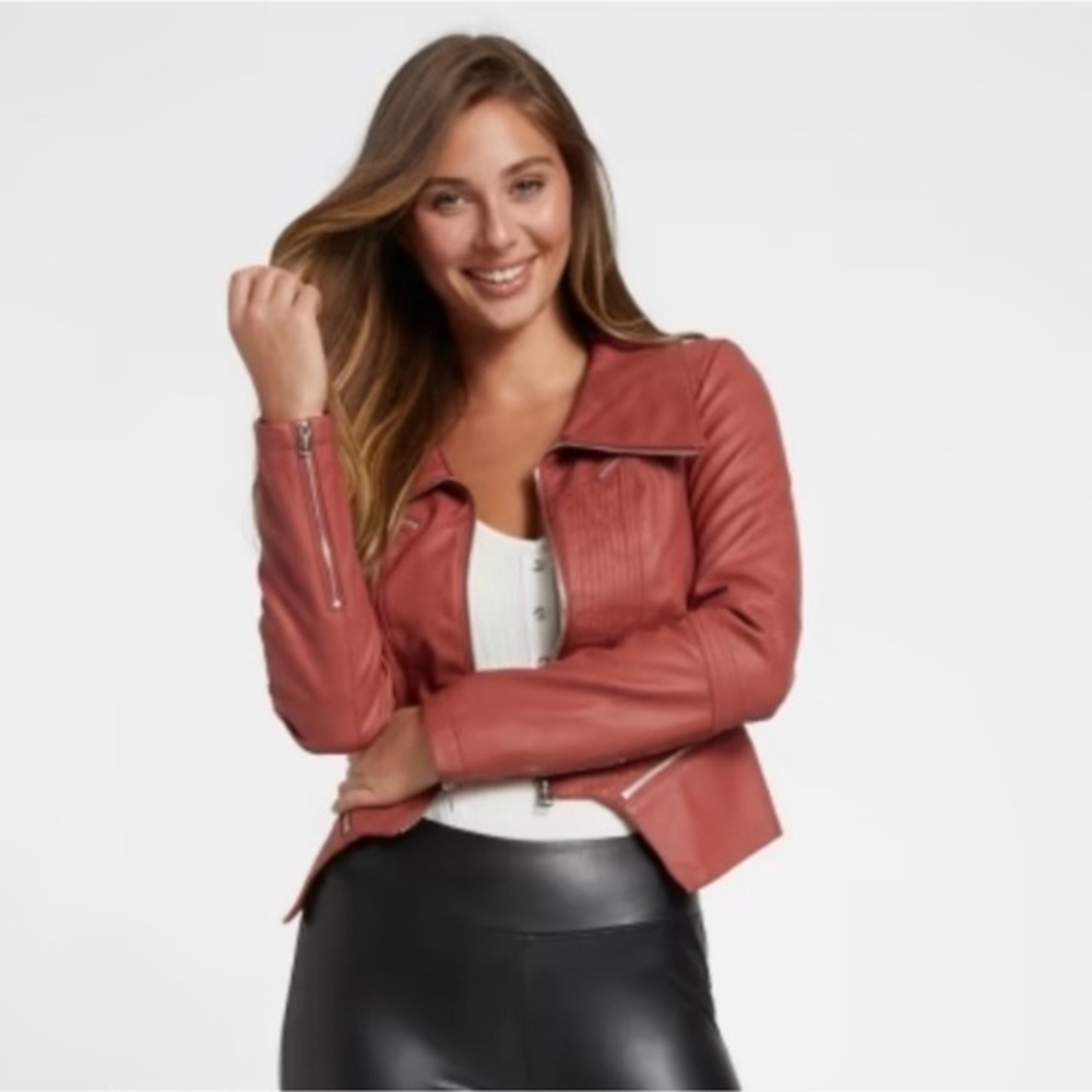 Guess Women's Faux Leather
Jacket Size Medium Red